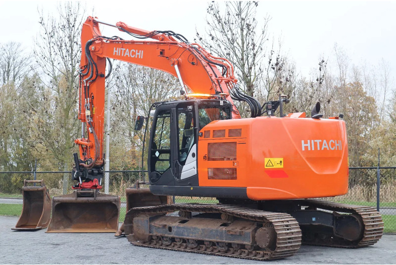 Hitachi ZX225 USRLC-6 | ROTOTILT | 3X BUCKET | TOPCON 3D MC GPS - Ερπυστριοφόρος εκσκαφέας: φωτογραφία 3 Hitachi ZX225 USRLC-6 | ROTOTILT | 3X BUCKET | TOPCON 3D MC GPS - Ερπυστριοφόρος εκσκαφέας: φωτογραφία 3
