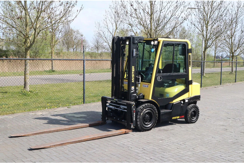 Hyster H2.5 A | BOOM SUSPENSION | SIDESHIFT | FORK EXTENTIONS | FORK POSITIONERS - Πετρελαιοκίνητο περονοφόρο: φωτογραφία 2 Hyster H2.5 A | BOOM SUSPENSION | SIDESHIFT | FORK EXTENTIONS | FORK POSITIONERS - Πετρελαιοκίνητο περονοφόρο: φωτογραφία 2