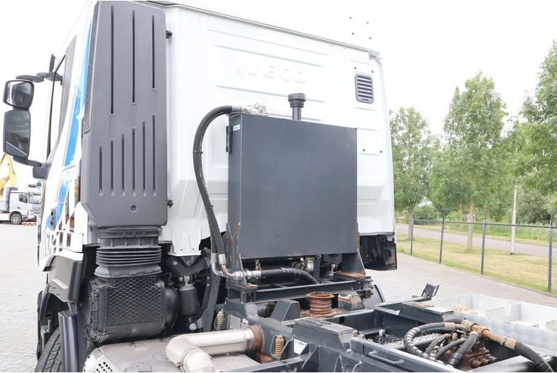 Φορτηγό ανατρεπόμενο Iveco Stralis X-WAY 570 6X4 FULL STEEL BIG AXLES RETARDER EURO 6: φωτογραφία 15