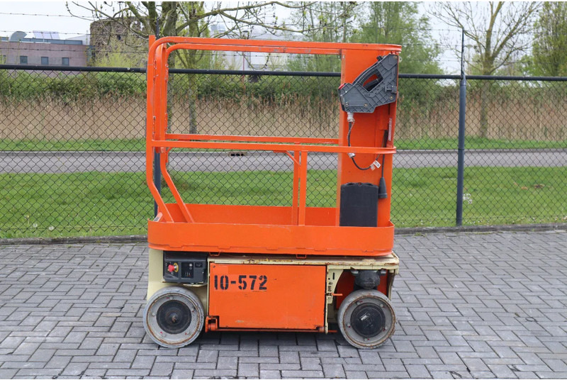 JLG 1230 ES | 5.6 METER | 230 KG - Πλατφόρμα εναέρια: φωτογραφία 1 JLG 1230 ES | 5.6 METER | 230 KG - Πλατφόρμα εναέρια: φωτογραφία 1