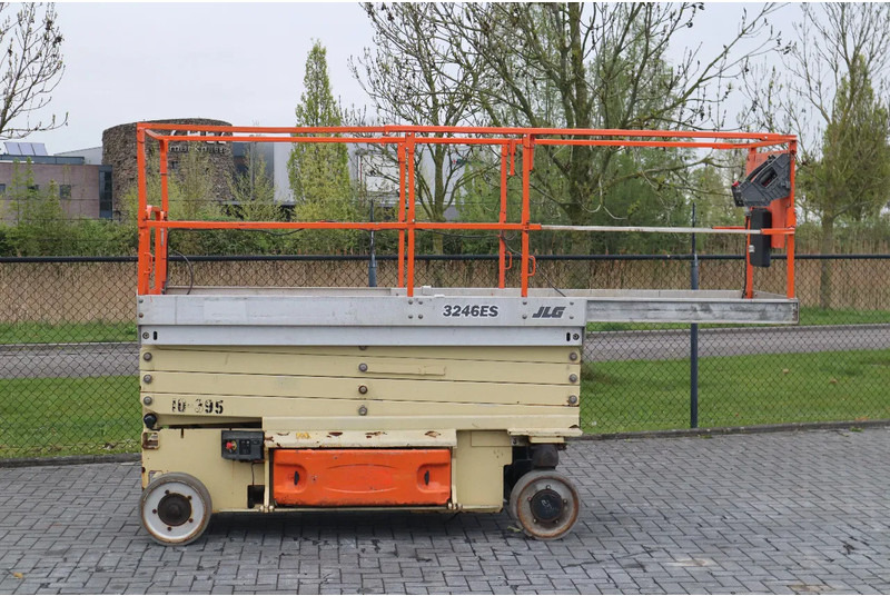 JLG 3246 ES | 12 METER | 320 KG - Ψαλιδωτό ανυψωτικό: φωτογραφία 4 JLG 3246 ES | 12 METER | 320 KG - Ψαλιδωτό ανυψωτικό: φωτογραφία 4