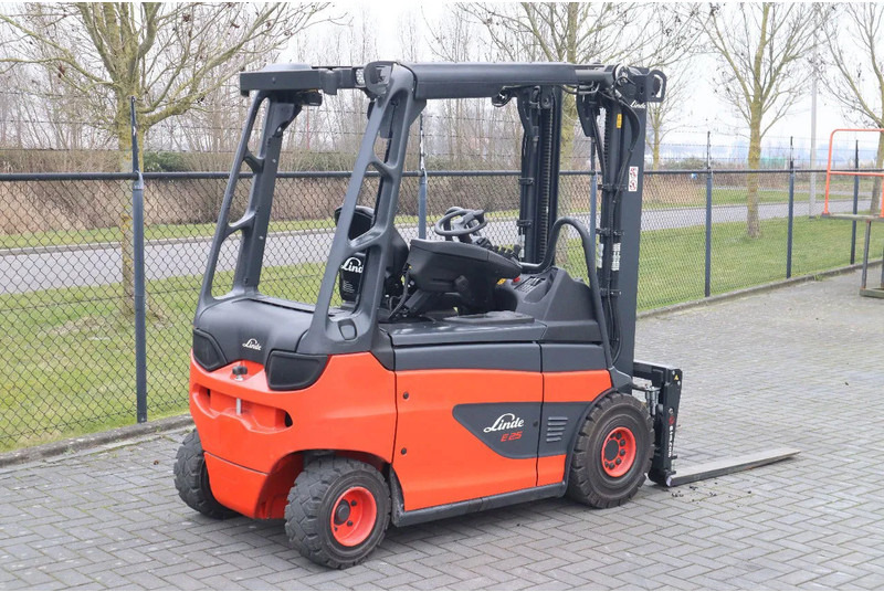 Linde E25 R-01 ROADSTER | DEMO | SIDESHIFT | FORK SPREADERS - Ηλεκτροκίνητο περονοφόρο: φωτογραφία 5 Linde E25 R-01 ROADSTER | DEMO | SIDESHIFT | FORK SPREADERS - Ηλεκτροκίνητο περονοφόρο: φωτογραφία 5
