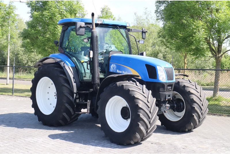 New Holland TS135A | 40 KM/H | 4X4 | SUPERSTEER - Τρακτέρ: φωτογραφία 5 New Holland TS135A | 40 KM/H | 4X4 | SUPERSTEER - Τρακτέρ: φωτογραφία 5