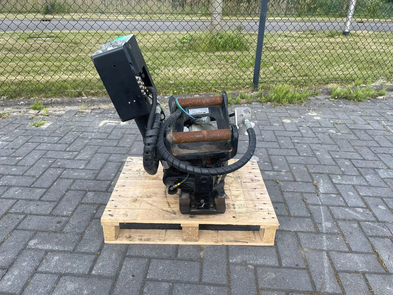 STEELWRIST X06 S40 | TILT ROTATOR | VLS | FPL | RF | NEW / UNUSED - Σύστημα tiltrotator για Κατασκευή μηχανήματα: φωτογραφία 2 STEELWRIST X06 S40 | TILT ROTATOR | VLS | FPL | RF | NEW / UNUSED - Σύστημα tiltrotator για Κατασκευή μηχανήματα: φωτογραφία 2