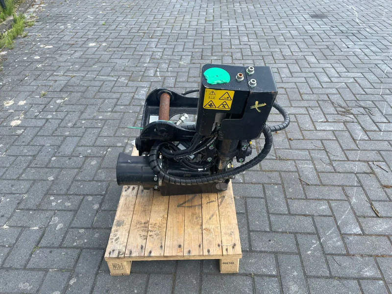STEELWRIST X06 S40 | TILT ROTATOR | VLS | FPL | RF | NEW / UNUSED - Σύστημα tiltrotator για Κατασκευή μηχανήματα: φωτογραφία 4 STEELWRIST X06 S40 | TILT ROTATOR | VLS | FPL | RF | NEW / UNUSED - Σύστημα tiltrotator για Κατασκευή μηχανήματα: φωτογραφία 4