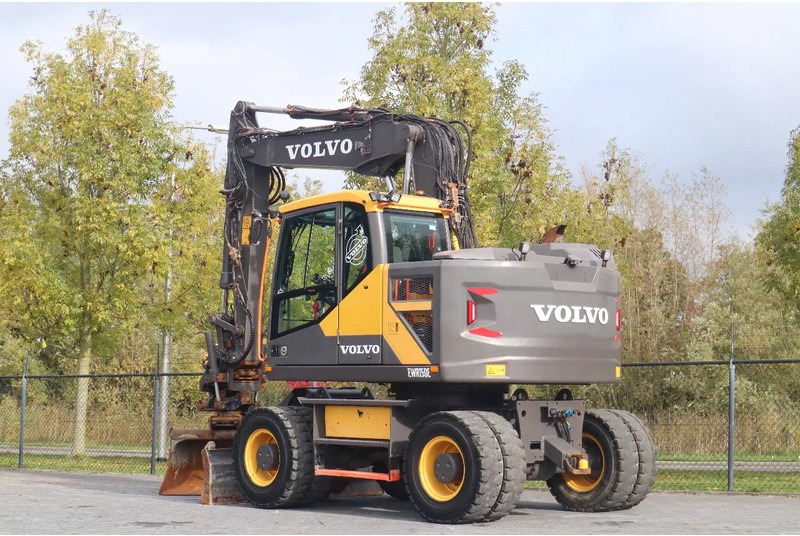 Volvo EWR 150 E | ROTOTILT | BUCKET | TRAILER HYDR - Τροχοφόρος εκσκαφέας: φωτογραφία 3 Volvo EWR 150 E | ROTOTILT | BUCKET | TRAILER HYDR - Τροχοφόρος εκσκαφέας: φωτογραφία 3
