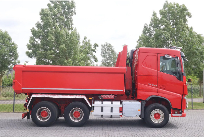Volvo FH 540 | 6X4 | RETARDER | BIG AXLES | EURO 6 - Φορτηγό ανατρεπόμενο: φωτογραφία 4 Volvo FH 540 | 6X4 | RETARDER | BIG AXLES | EURO 6 - Φορτηγό ανατρεπόμενο: φωτογραφία 4