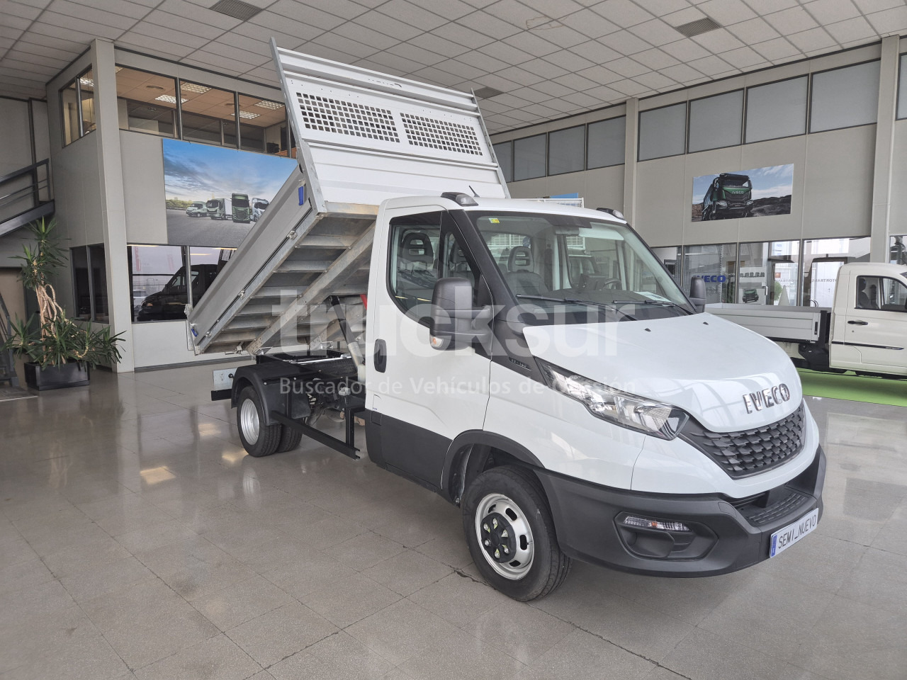 IVECO DAILY 35C14H - Όχημα με ανατρεπομενη καροτσα: φωτογραφία 2 IVECO DAILY 35C14H - Όχημα με ανατρεπομενη καροτσα: φωτογραφία 2