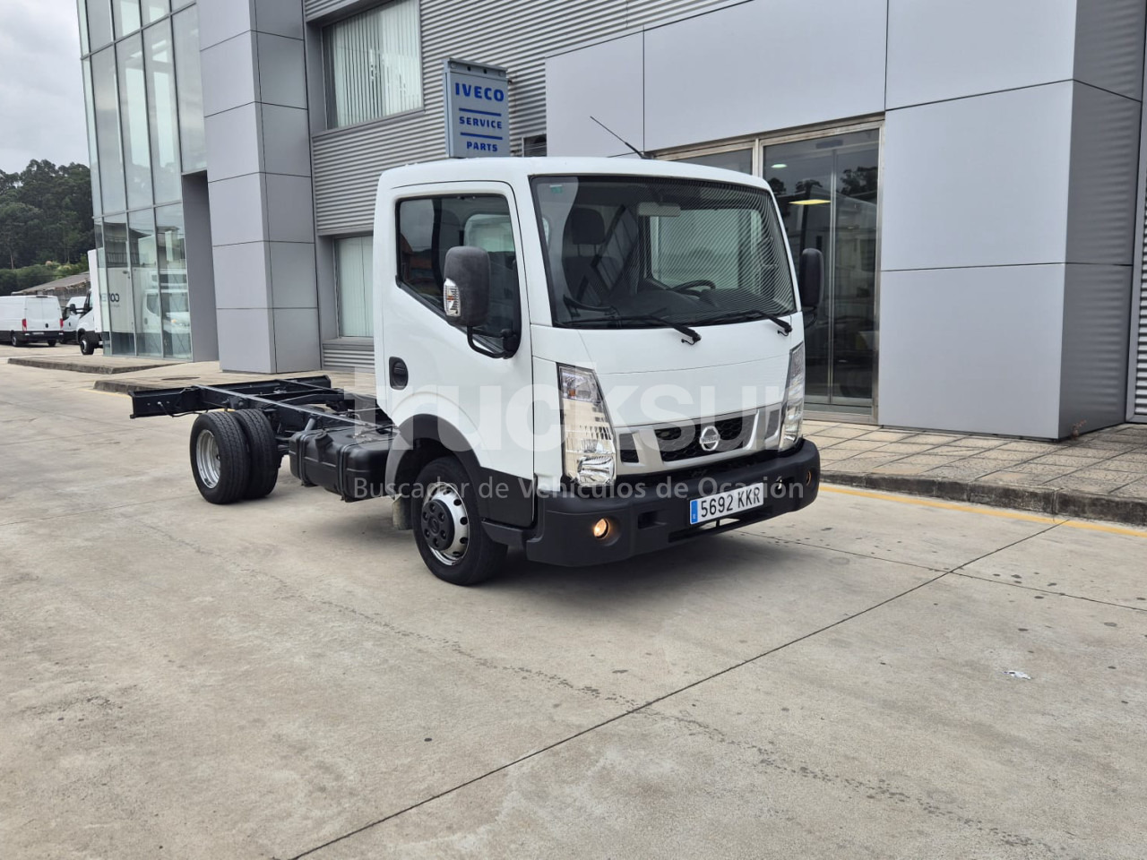 NISSAN NT 400 - Φορτηγό σασί: φωτογραφία 2 NISSAN NT 400 - Φορτηγό σασί: φωτογραφία 2