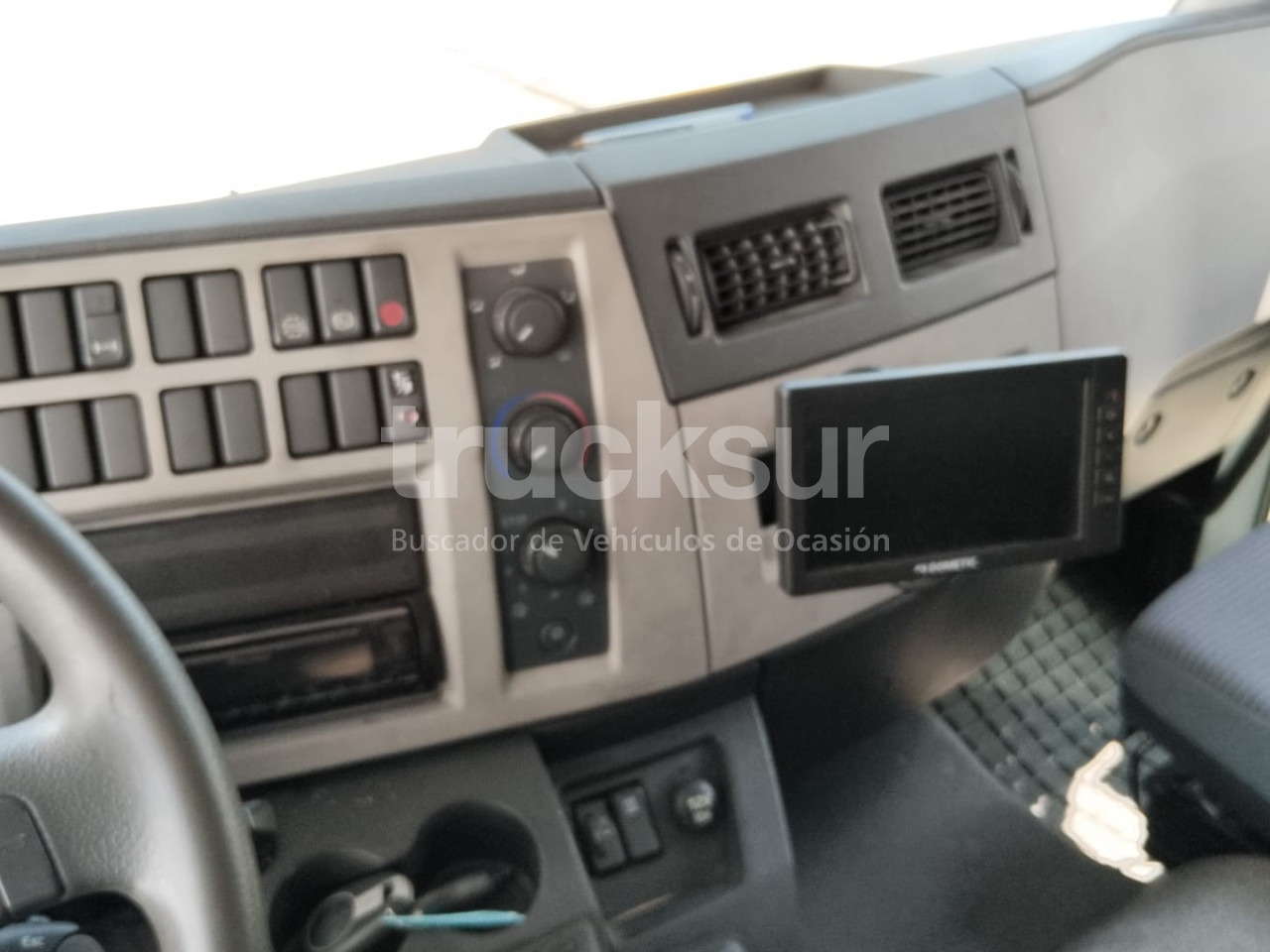 Φορτηγό ψυγείο VOLVO FL290: φωτογραφία 7