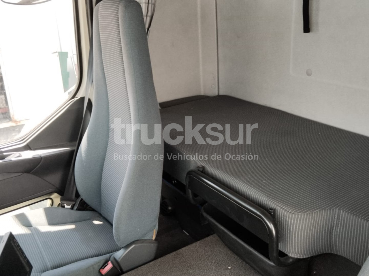Φορτηγό ψυγείο VOLVO FL290: φωτογραφία 10