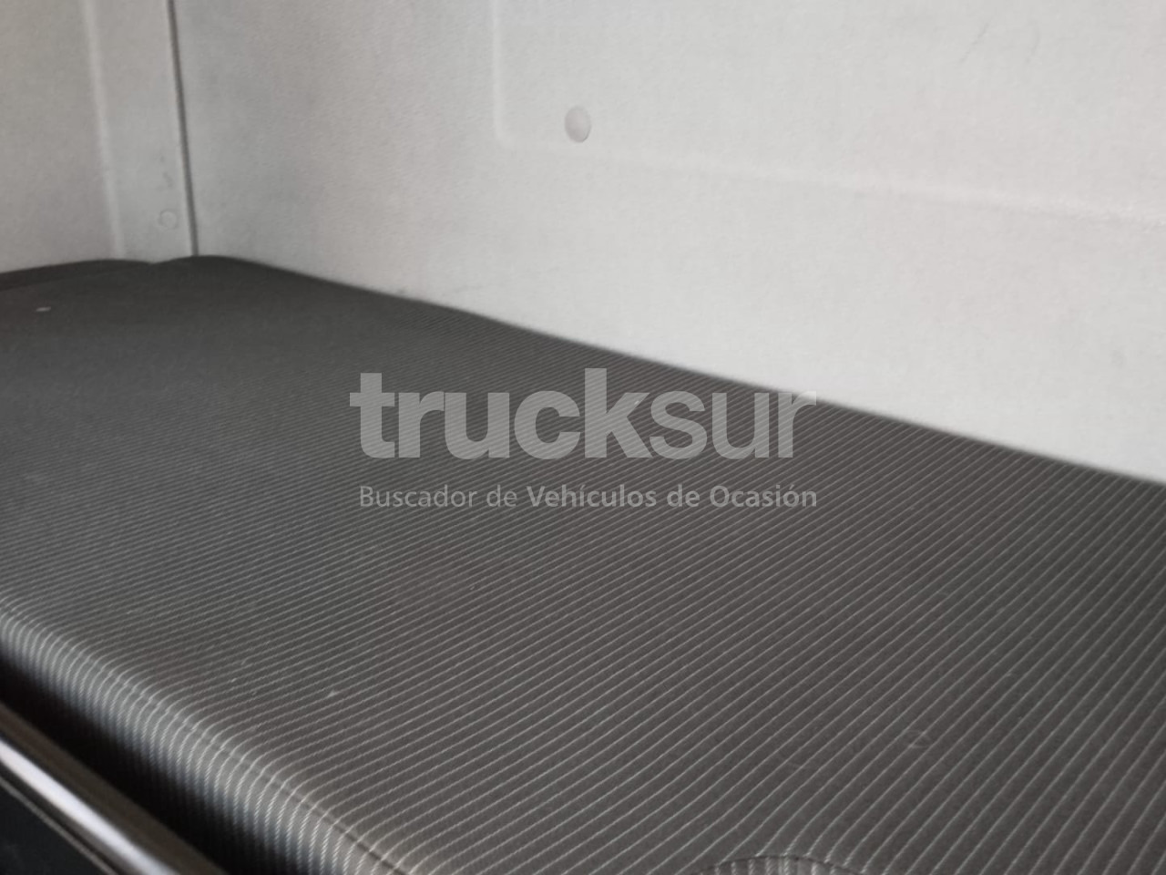 Φορτηγό ψυγείο VOLVO FL290: φωτογραφία 14