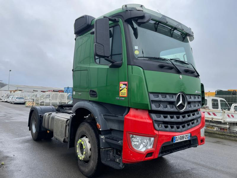 Mercedes Arocs 1845 - Τράκτορας: φωτογραφία 1 Mercedes Arocs 1845 - Τράκτορας: φωτογραφία 1
