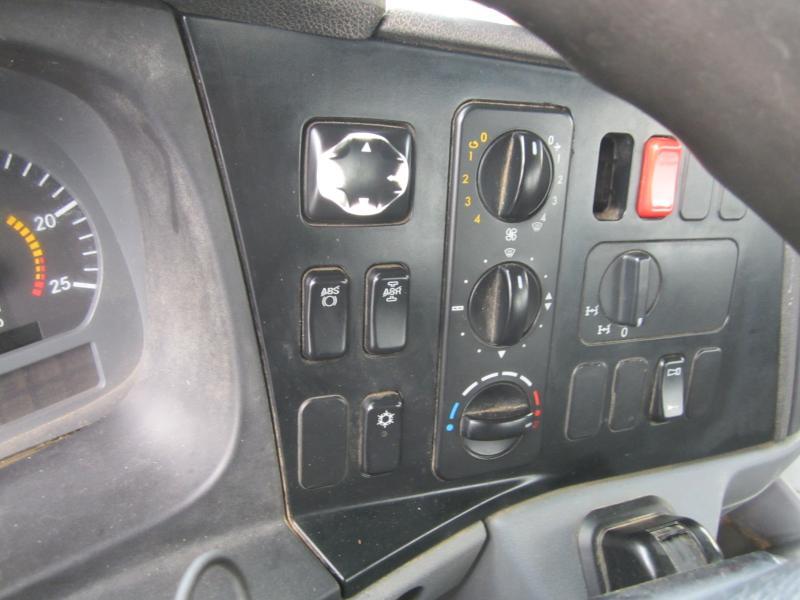 Φορτηγό ανατρεπόμενο Mercedes Axor 3240: φωτογραφία 10 Φορτηγό ανατρεπόμενο Mercedes Axor 3240: φωτογραφία 10