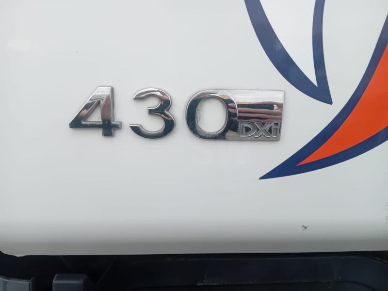 Renault Kerax 430 DXI - Φορτηγό καδοφόρος φορτωτής: φωτογραφία 3 Renault Kerax 430 DXI - Φορτηγό καδοφόρος φορτωτής: φωτογραφία 3