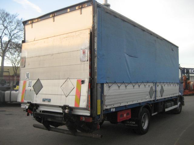 Renault Midlum 180 - Φορτηγό μουσαμάς: φωτογραφία 3 Renault Midlum 180 - Φορτηγό μουσαμάς: φωτογραφία 3