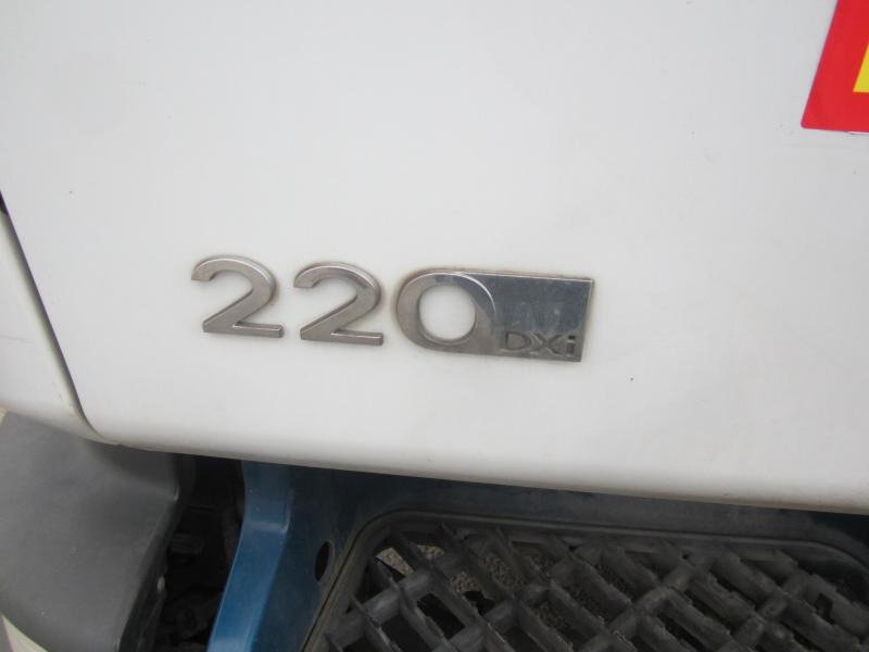 Renault Midlum 220 DXI - Φορτηγό κόφα: φωτογραφία 2 Renault Midlum 220 DXI - Φορτηγό κόφα: φωτογραφία 2