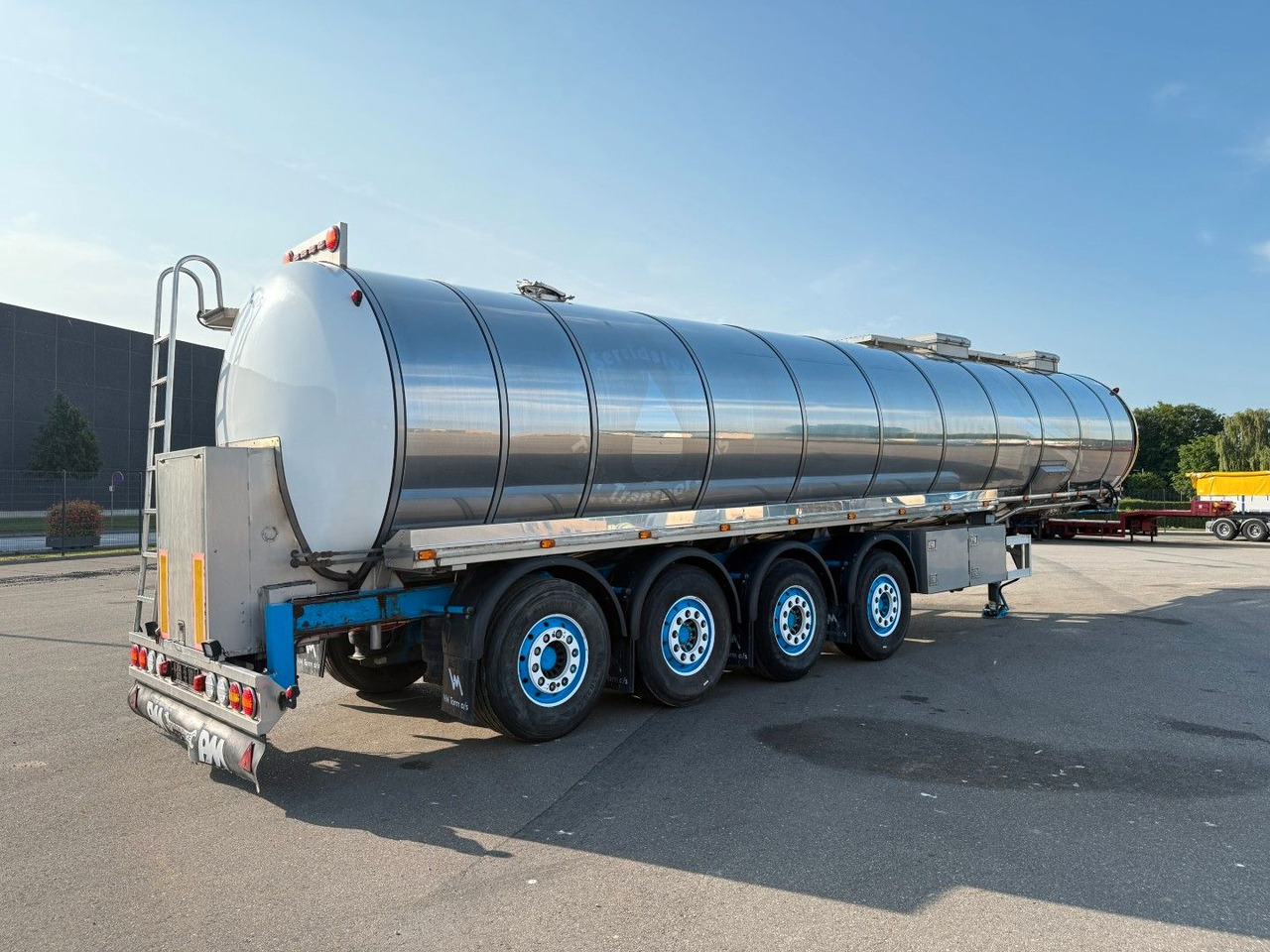 Burg VM Tarm 4 axle 33.000 L Vogelsang - Επικαθήμενο βυτίο: φωτογραφία 3 Burg VM Tarm 4 axle 33.000 L Vogelsang - Επικαθήμενο βυτίο: φωτογραφία 3