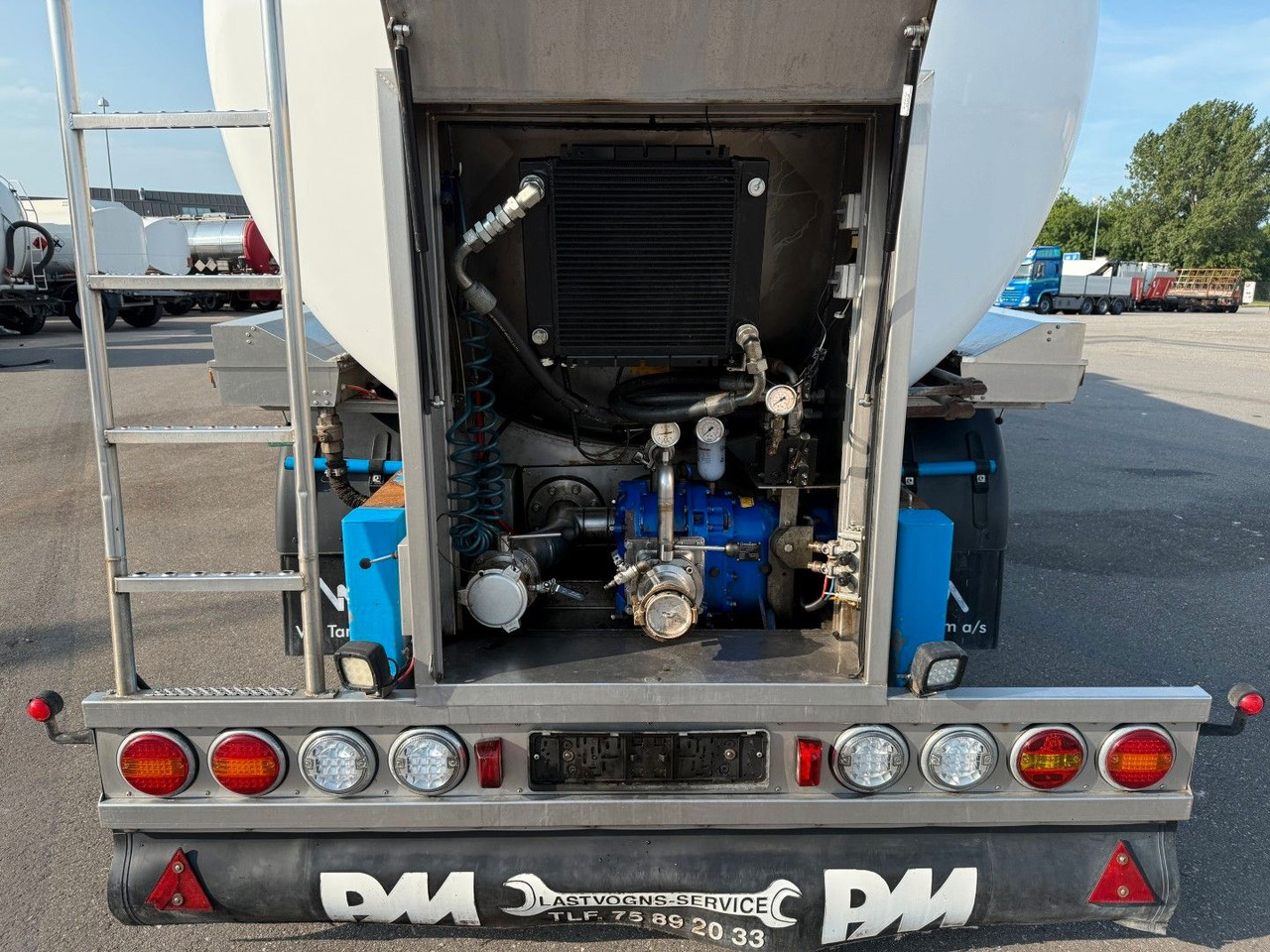 Burg VM Tarm 4 axle 33.000 L Vogelsang - Επικαθήμενο βυτίο: φωτογραφία 5 Burg VM Tarm 4 axle 33.000 L Vogelsang - Επικαθήμενο βυτίο: φωτογραφία 5