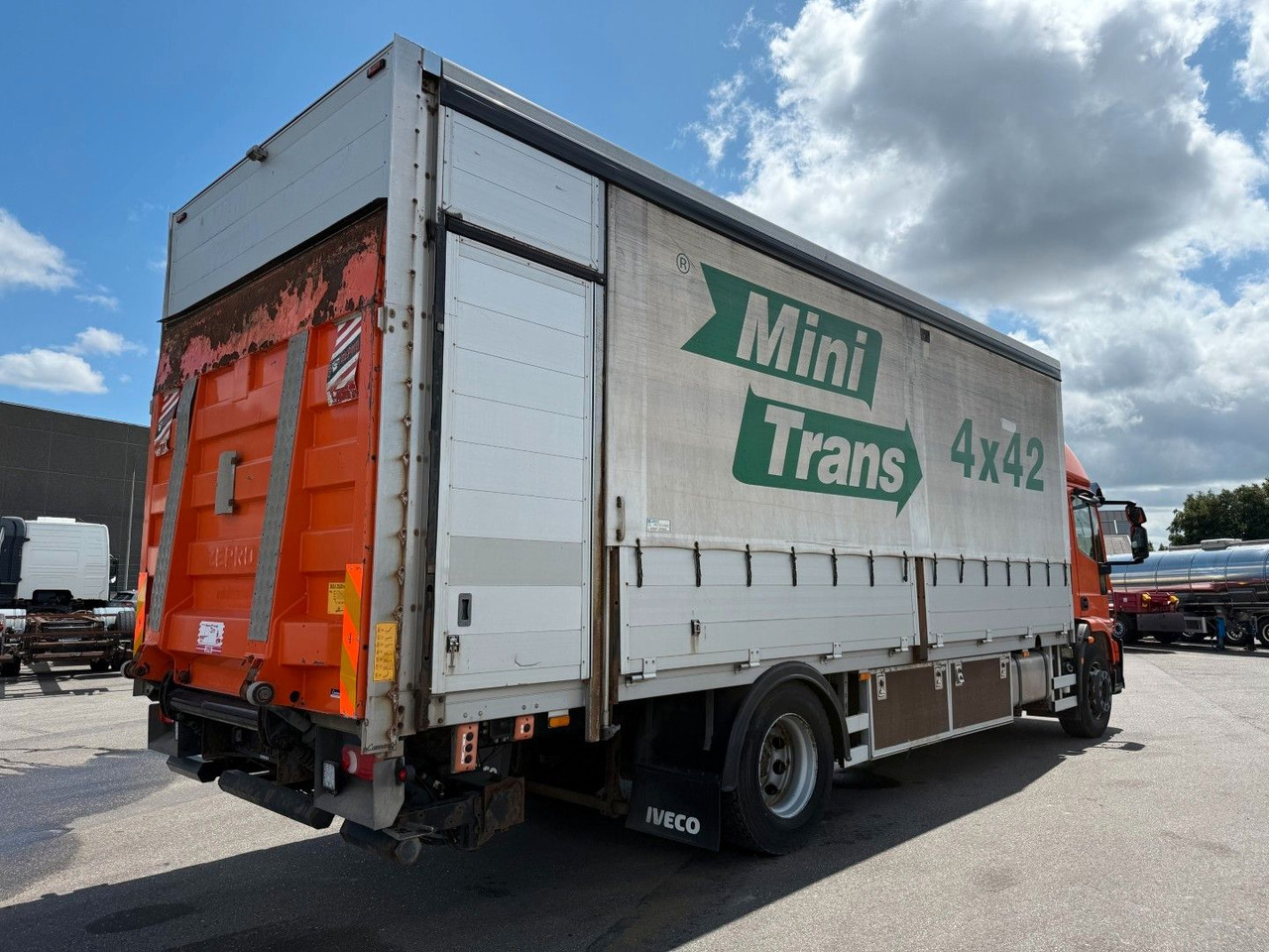Iveco EuroCargo 180 E28 Euro 6 Freight Iveco EuroCargo 180 E28 Euro 6 Freight / Pritsche - Φορτηγό μουσαμάς: φωτογραφία 3 Iveco EuroCargo 180 E28 Euro 6 Freight Iveco EuroCargo 180 E28 Euro 6 Freight / Pritsche - Φορτηγό μουσαμάς: φωτογραφία 3
