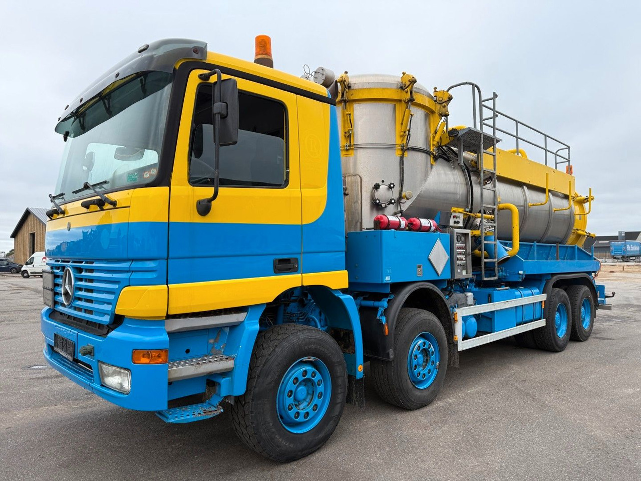 Mercedes-Benz Actros 4140 8x4 KOKS MEGAVAC 8000 ADR Dry Vac - Όχημα εκκένωσης βόθρων: φωτογραφία 1 Mercedes-Benz Actros 4140 8x4 KOKS MEGAVAC 8000 ADR Dry Vac - Όχημα εκκένωσης βόθρων: φωτογραφία 1