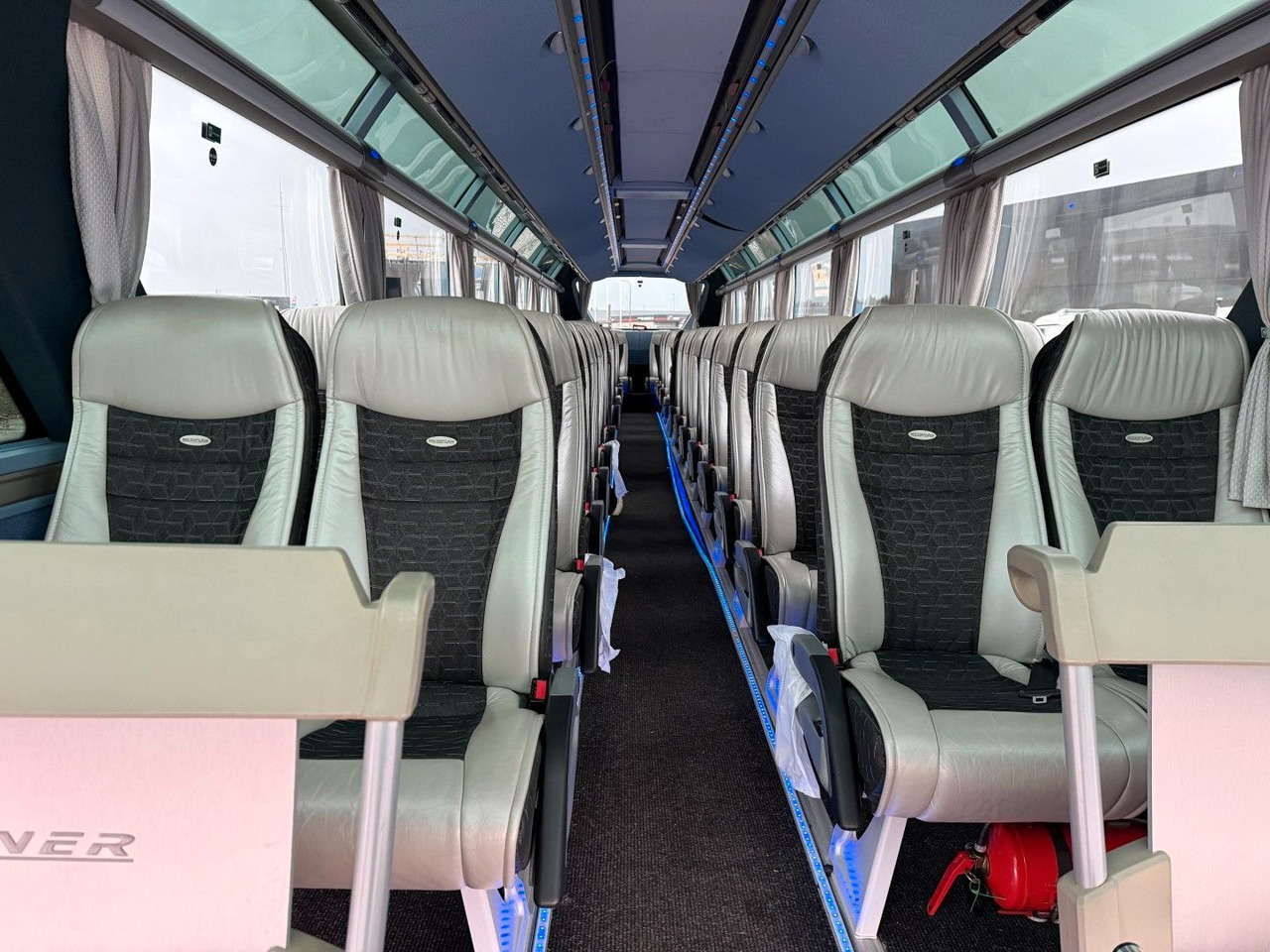 Neoplan Starliner N 5218 Euro 6 - Πούλμαν: φωτογραφία 5 Neoplan Starliner N 5218 Euro 6 - Πούλμαν: φωτογραφία 5