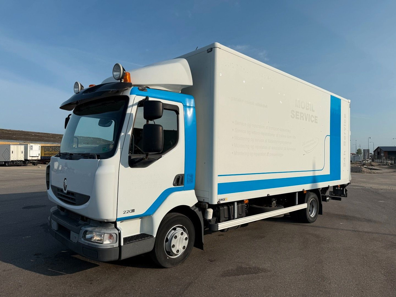 Renault Midlum 220 DXI 4x2 6.0 Box / Koffer - Φορτηγό κόφα: φωτογραφία 1 Renault Midlum 220 DXI 4x2 6.0 Box / Koffer - Φορτηγό κόφα: φωτογραφία 1