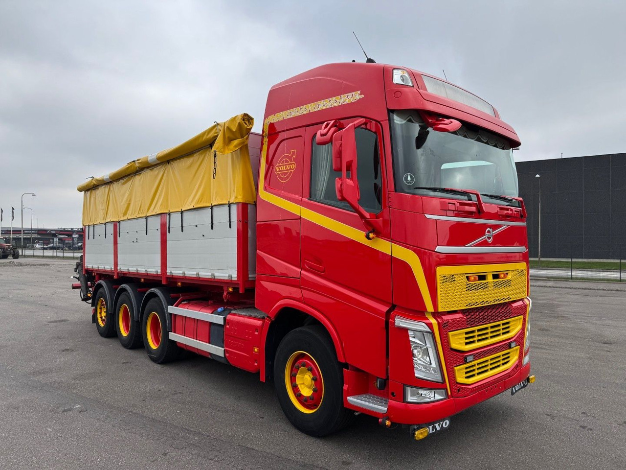 Volvo FH500 8x4*4 Tipper / Kipper (No Crane) - Φορτηγό ανατρεπόμενο: φωτογραφία 2 Volvo FH500 8x4*4 Tipper / Kipper (No Crane) - Φορτηγό ανατρεπόμενο: φωτογραφία 2