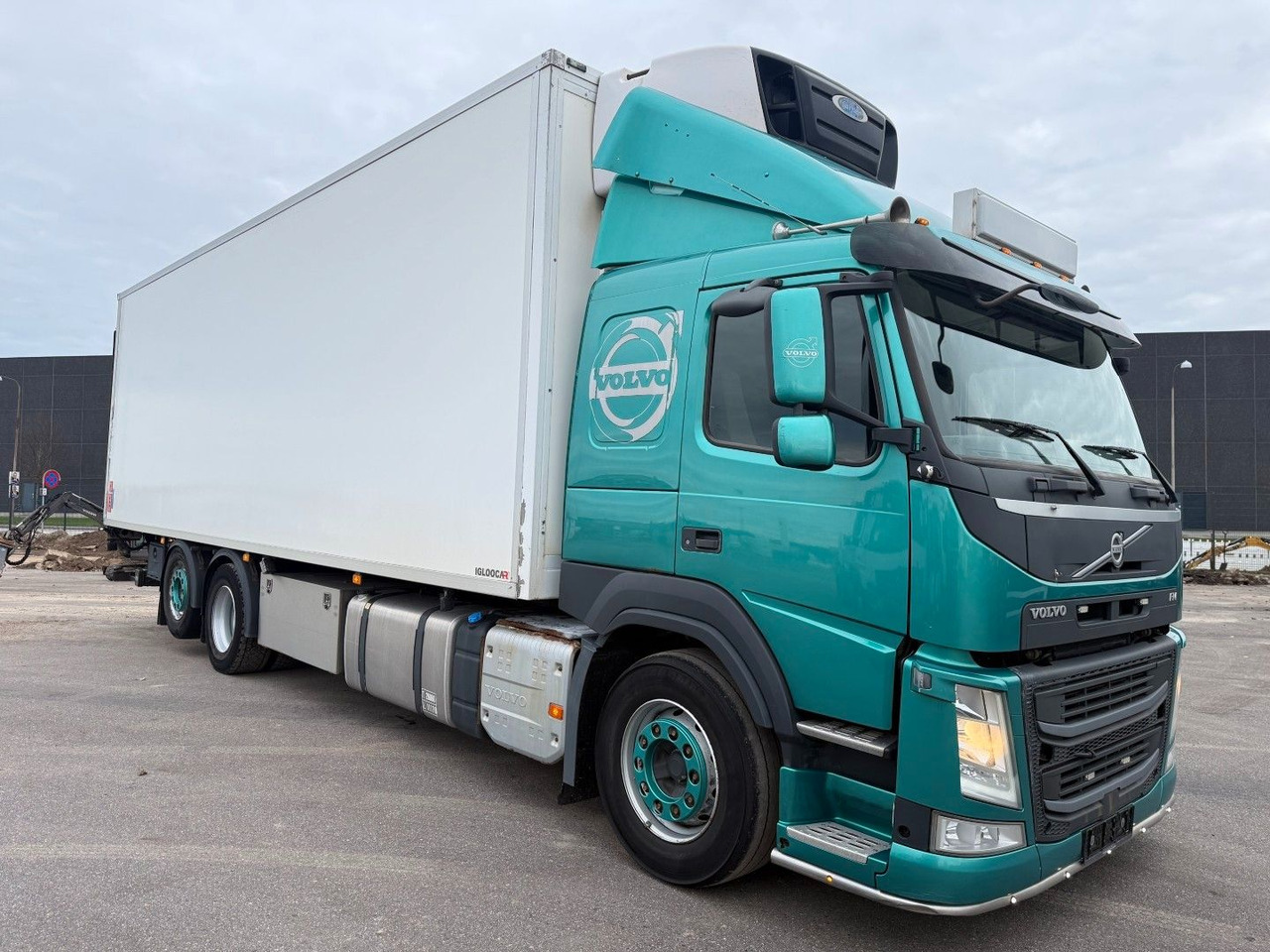 Volvo FM330 6x2*4 Carrier Supra 1050 Nordic - Φορτηγό ψυγείο: φωτογραφία 2 Volvo FM330 6x2*4 Carrier Supra 1050 Nordic - Φορτηγό ψυγείο: φωτογραφία 2