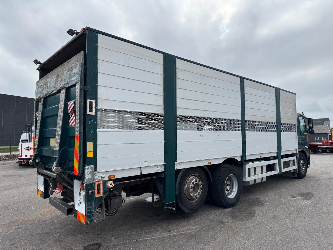 Volvo FM9 380 6x2*4 Tiertransporter / Livestock - Φορτηγό μεταφοράς αλόγων: φωτογραφία 3 Volvo FM9 380 6x2*4 Tiertransporter / Livestock - Φορτηγό μεταφοράς αλόγων: φωτογραφία 3
