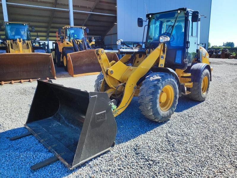 Caterpillar 908M - Ελαστιχοφόρος φορτωτής: φωτογραφία 2 Caterpillar 908M - Ελαστιχοφόρος φορτωτής: φωτογραφία 2