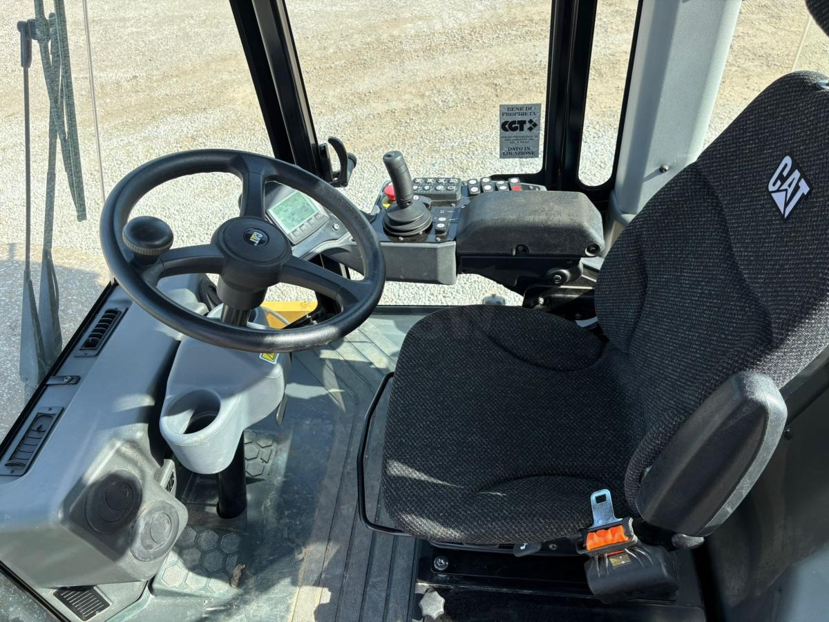 Caterpillar CS66B - Οδοστρωτήρες: φωτογραφία 5 Caterpillar CS66B - Οδοστρωτήρες: φωτογραφία 5