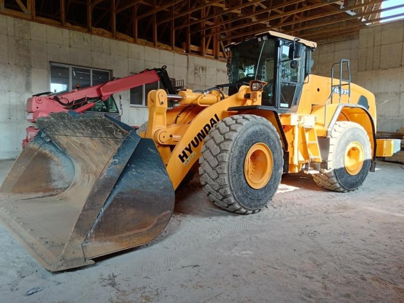 Hyundai HL975 - Ελαστιχοφόρος φορτωτής: φωτογραφία 2 Hyundai HL975 - Ελαστιχοφόρος φορτωτής: φωτογραφία 2
