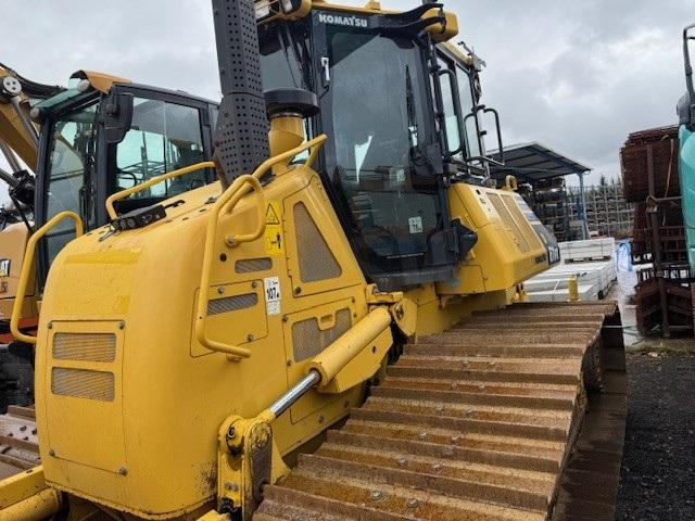 Komatsu D61PX-24 - Μπουλντόζα: φωτογραφία 4 Komatsu D61PX-24 - Μπουλντόζα: φωτογραφία 4