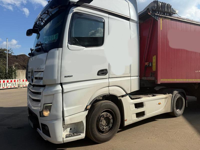 Mercedes Actros 1851 - Τράκτορας: φωτογραφία 2 Mercedes Actros 1851 - Τράκτορας: φωτογραφία 2