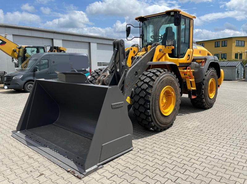 Volvo L110H - Ελαστιχοφόρος φορτωτής: φωτογραφία 3 Volvo L110H - Ελαστιχοφόρος φορτωτής: φωτογραφία 3
