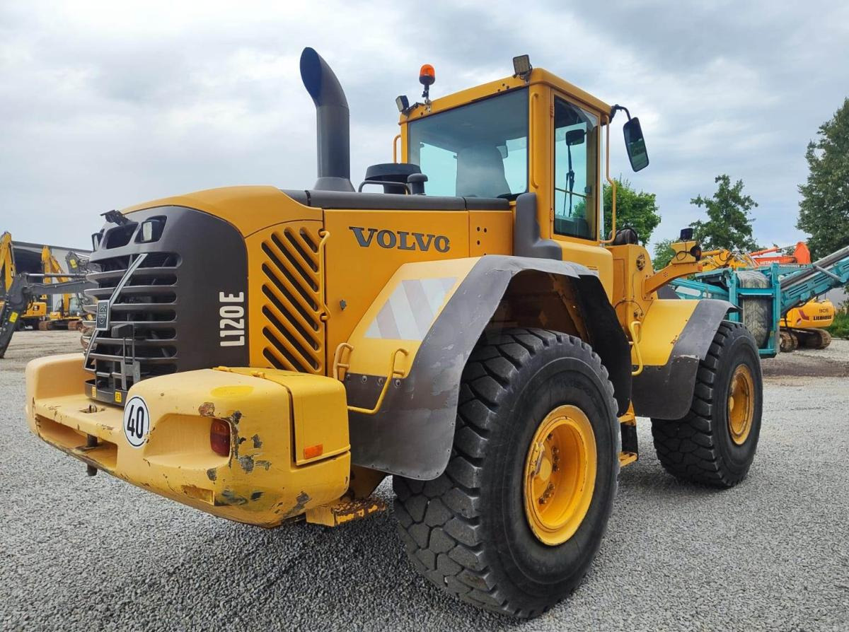 Volvo L120E - Ελαστιχοφόρος φορτωτής: φωτογραφία 4 Volvo L120E - Ελαστιχοφόρος φορτωτής: φωτογραφία 4