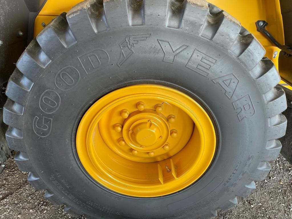 Volvo L60H - Ελαστιχοφόρος φορτωτής: φωτογραφία 5 Volvo L60H - Ελαστιχοφόρος φορτωτής: φωτογραφία 5