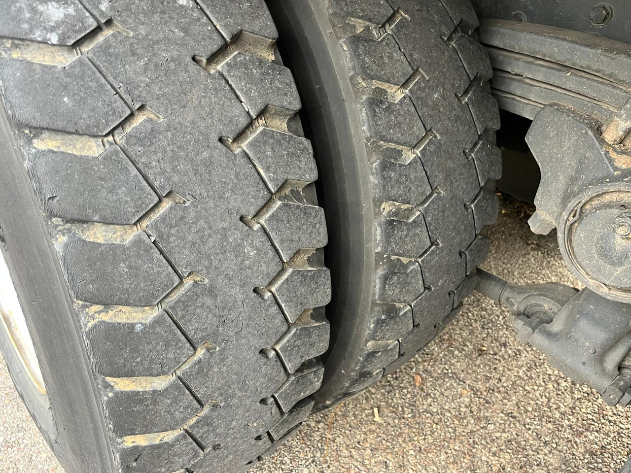 Φορτηγό με ανοιχτή καρότσα Iveco Eurotrakker 260E36: φωτογραφία 8