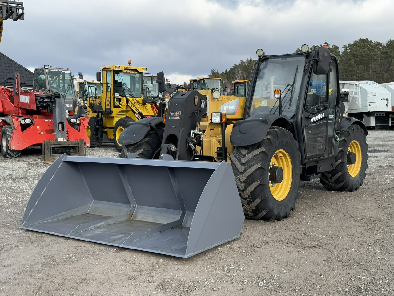 Caterpillar TH337C - Τηλεσκοπικός φορτωτής: φωτογραφία 2 Caterpillar TH337C - Τηλεσκοπικός φορτωτής: φωτογραφία 2