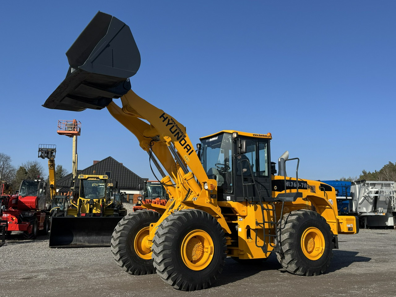 Hyundai HL760-7A Centralne Smarowanie waga-18 ton - Ελαστιχοφόρος φορτωτής: φωτογραφία 1 Hyundai HL760-7A Centralne Smarowanie waga-18 ton - Ελαστιχοφόρος φορτωτής: φωτογραφία 1