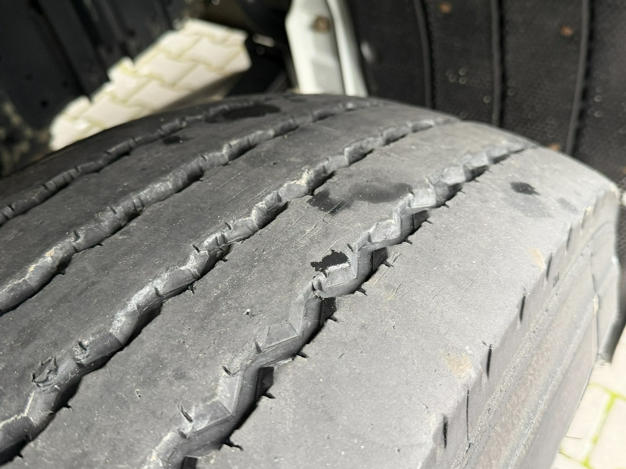 Iveco STRALIS 260S40 E6 Chłodnia Mroźnia Agregat THERMO KING T-1000R - Φορτηγό ψυγείο: φωτογραφία 4 Iveco STRALIS 260S40 E6 Chłodnia Mroźnia Agregat THERMO KING T-1000R - Φορτηγό ψυγείο: φωτογραφία 4