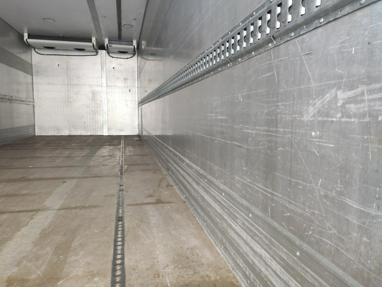 Αμάξωμα - ψυγείο Iveco Zabudowa Chłodnia Agregat Carrier Supra 950Mt + Winda: φωτογραφία 15 Αμάξωμα - ψυγείο Iveco Zabudowa Chłodnia Agregat Carrier Supra 950Mt + Winda: φωτογραφία 15