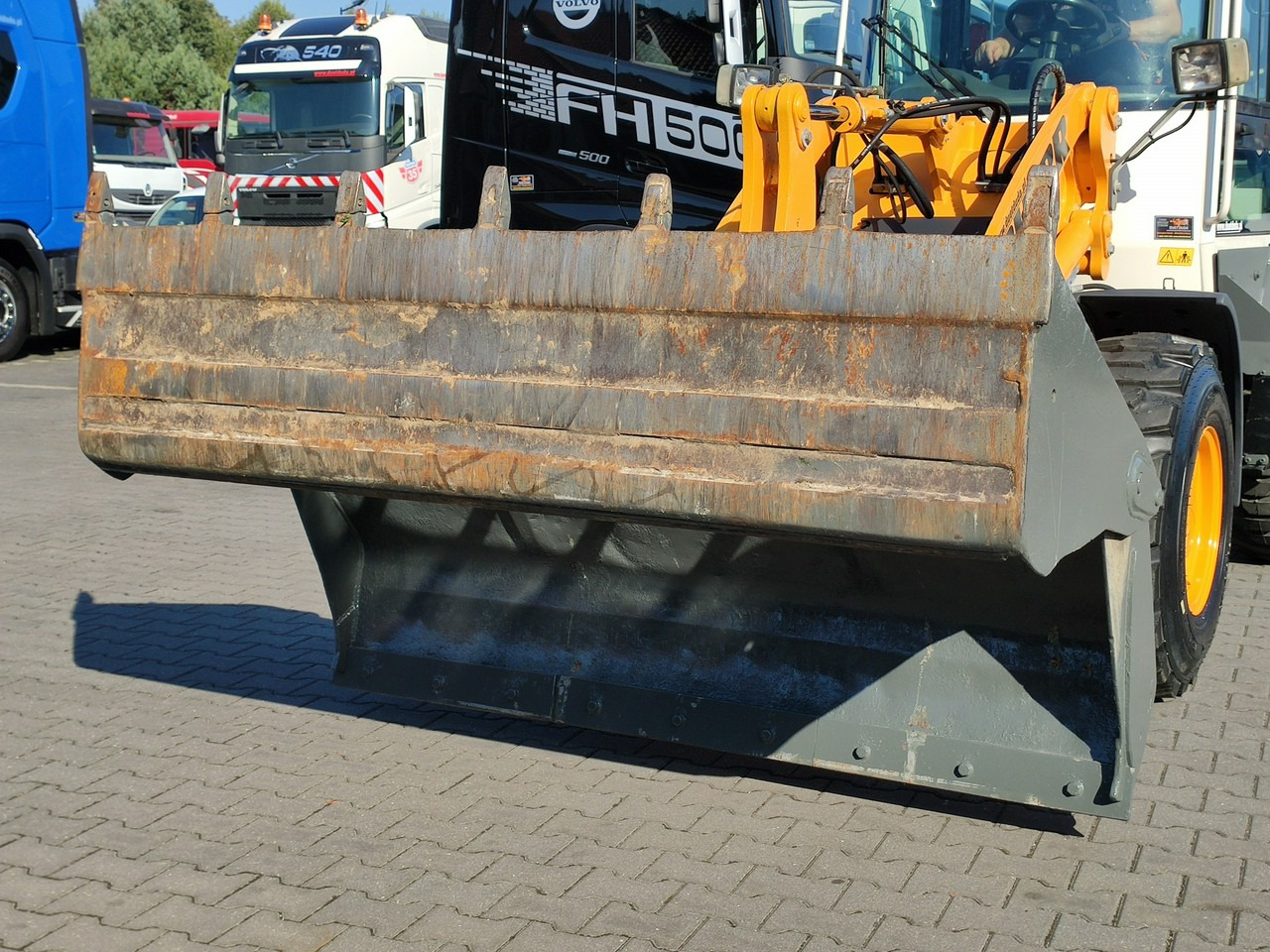 Liebherr L 506 STEREO Szybkozłącze / Łyżka Krokodyl + Widły Waga 6300kg - Σπαστός φορτωτής: φωτογραφία 4 Liebherr L 506 STEREO Szybkozłącze / Łyżka Krokodyl + Widły Waga 6300kg - Σπαστός φορτωτής: φωτογραφία 4