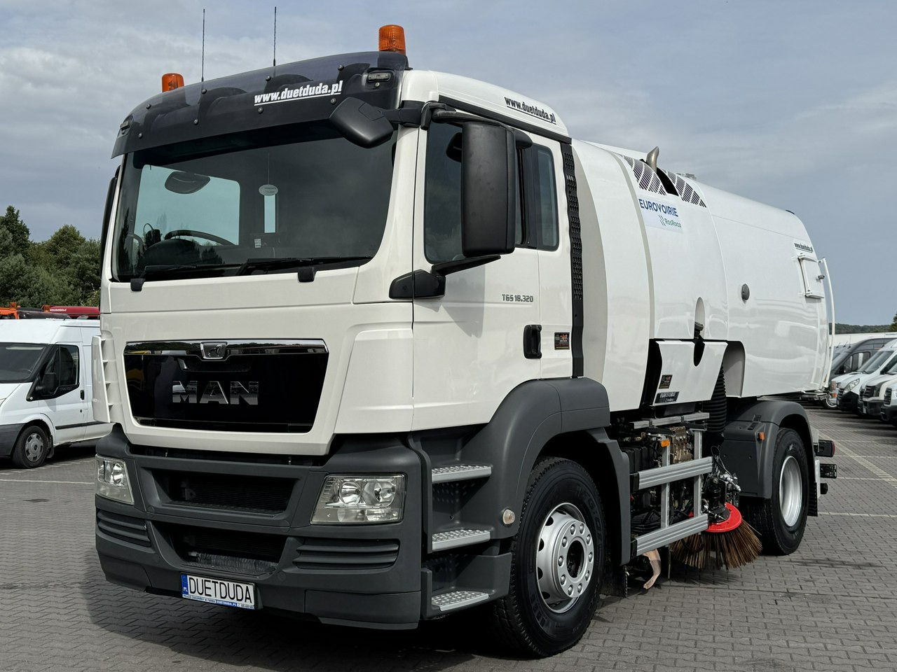 MAN TGS 18.320 E5 BUCHER OPTIFANT 8000 Zamiatarka Uliczna Euro 6 - Σάρωθρο δρόμων: φωτογραφία 4 MAN TGS 18.320 E5 BUCHER OPTIFANT 8000 Zamiatarka Uliczna Euro 6 - Σάρωθρο δρόμων: φωτογραφία 4