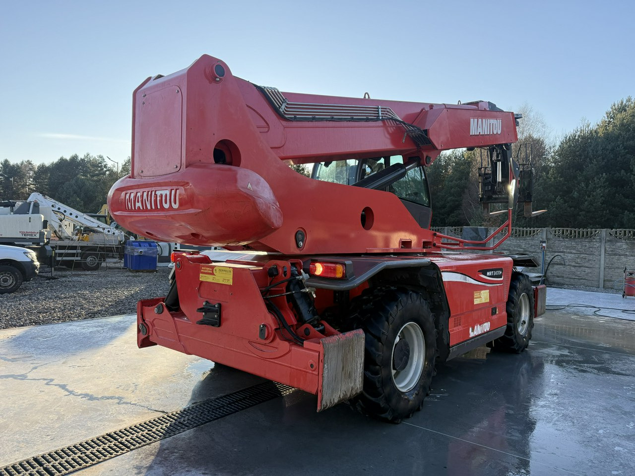 Manitou MRT 2470 + PRIVILEGE ST4 S1 ROTO Ładowarka Teleskopowa - Τηλεσκοπικός φορτωτής: φωτογραφία 4 Manitou MRT 2470 + PRIVILEGE ST4 S1 ROTO Ładowarka Teleskopowa - Τηλεσκοπικός φορτωτής: φωτογραφία 4