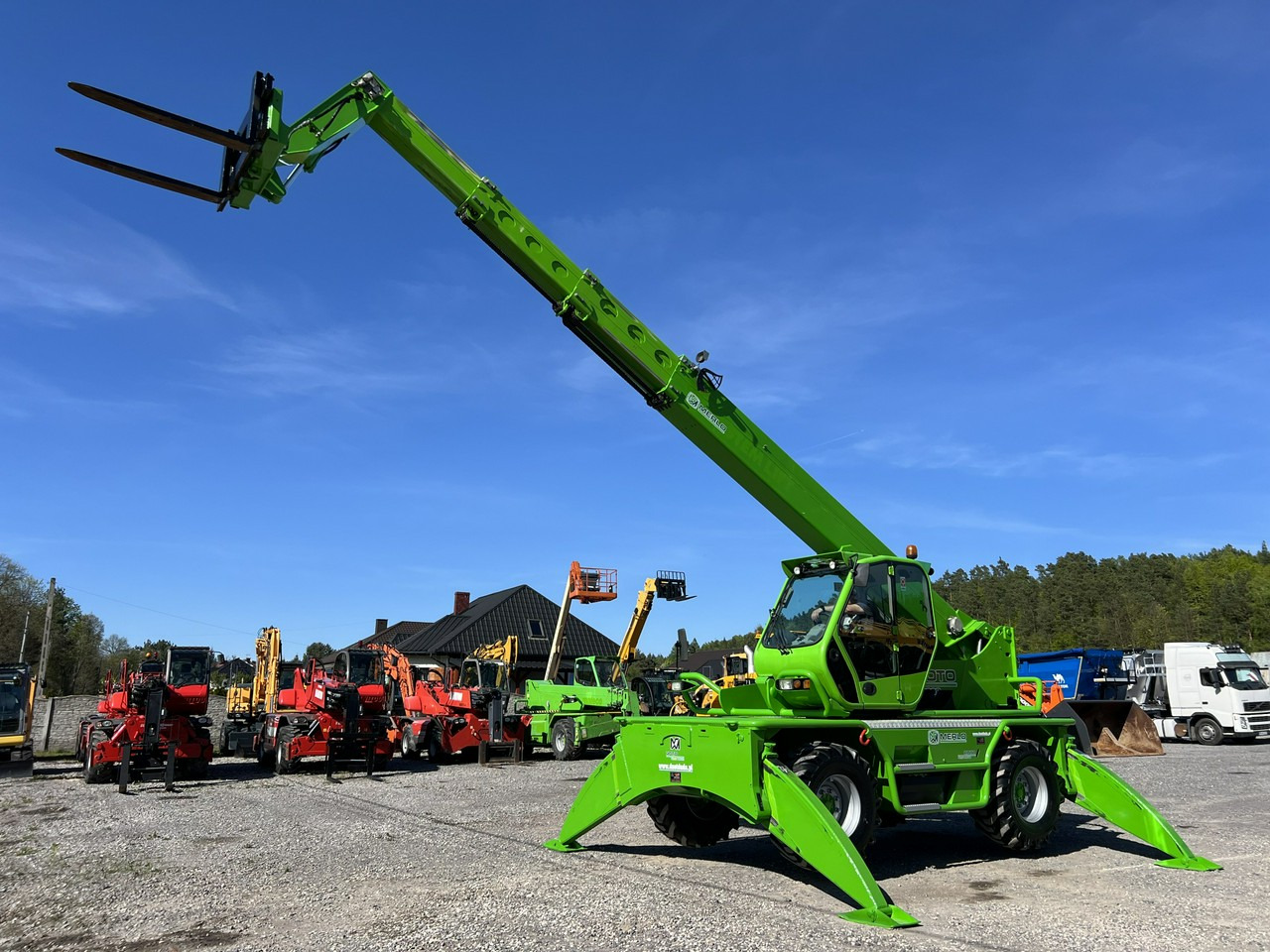 Merlo Roto 45.21 MCSS ( 40.25 ) Podnośnik Obrotowy Wózek Jezdniowy - Τηλεσκοπικός φορτωτής: φωτογραφία 1 Merlo Roto 45.21 MCSS ( 40.25 ) Podnośnik Obrotowy Wózek Jezdniowy - Τηλεσκοπικός φορτωτής: φωτογραφία 1