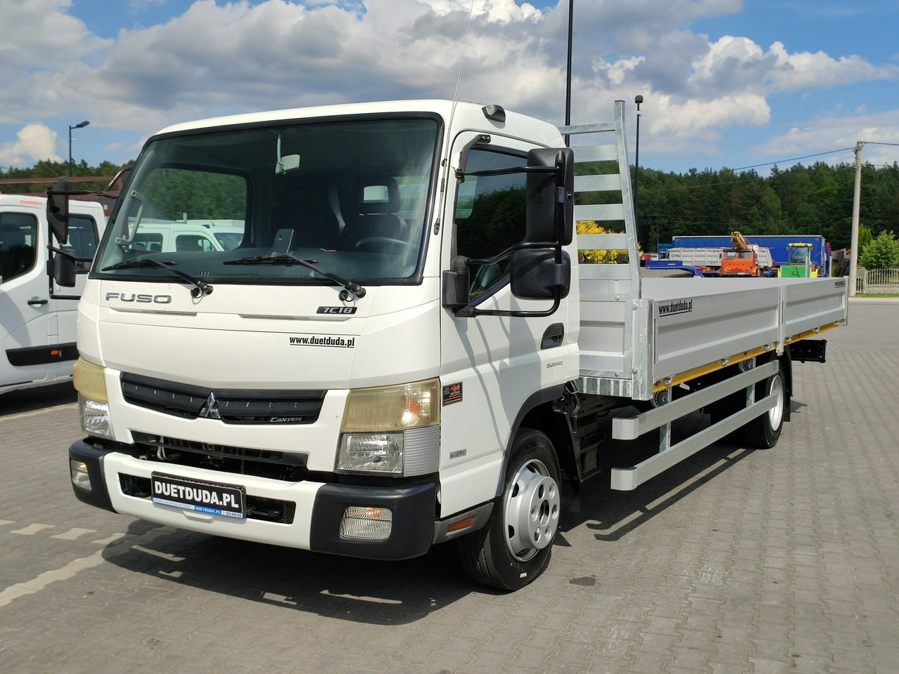 Mitsubishi Canter 7C18 3.0/150 KM Skrzyniowy Automat Klima - Φορτηγό με ανοιχτή καρότσα: φωτογραφία 3 Mitsubishi Canter 7C18 3.0/150 KM Skrzyniowy Automat Klima - Φορτηγό με ανοιχτή καρότσα: φωτογραφία 3