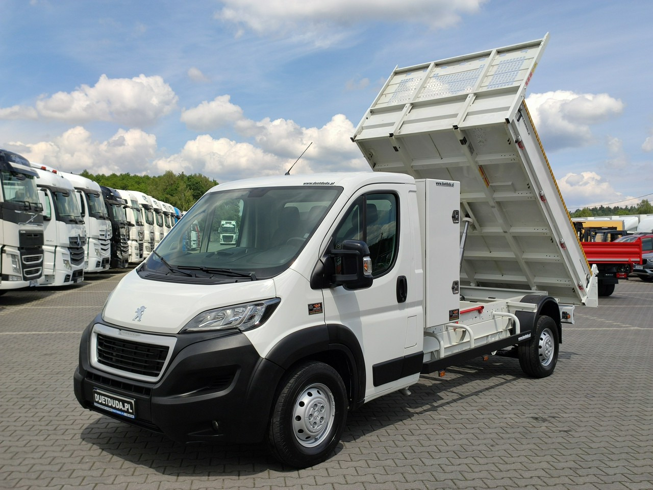 Peugeot Boxer - Όχημα με ανατρεπομενη καροτσα: φωτογραφία 1 Peugeot Boxer - Όχημα με ανατρεπομενη καροτσα: φωτογραφία 1