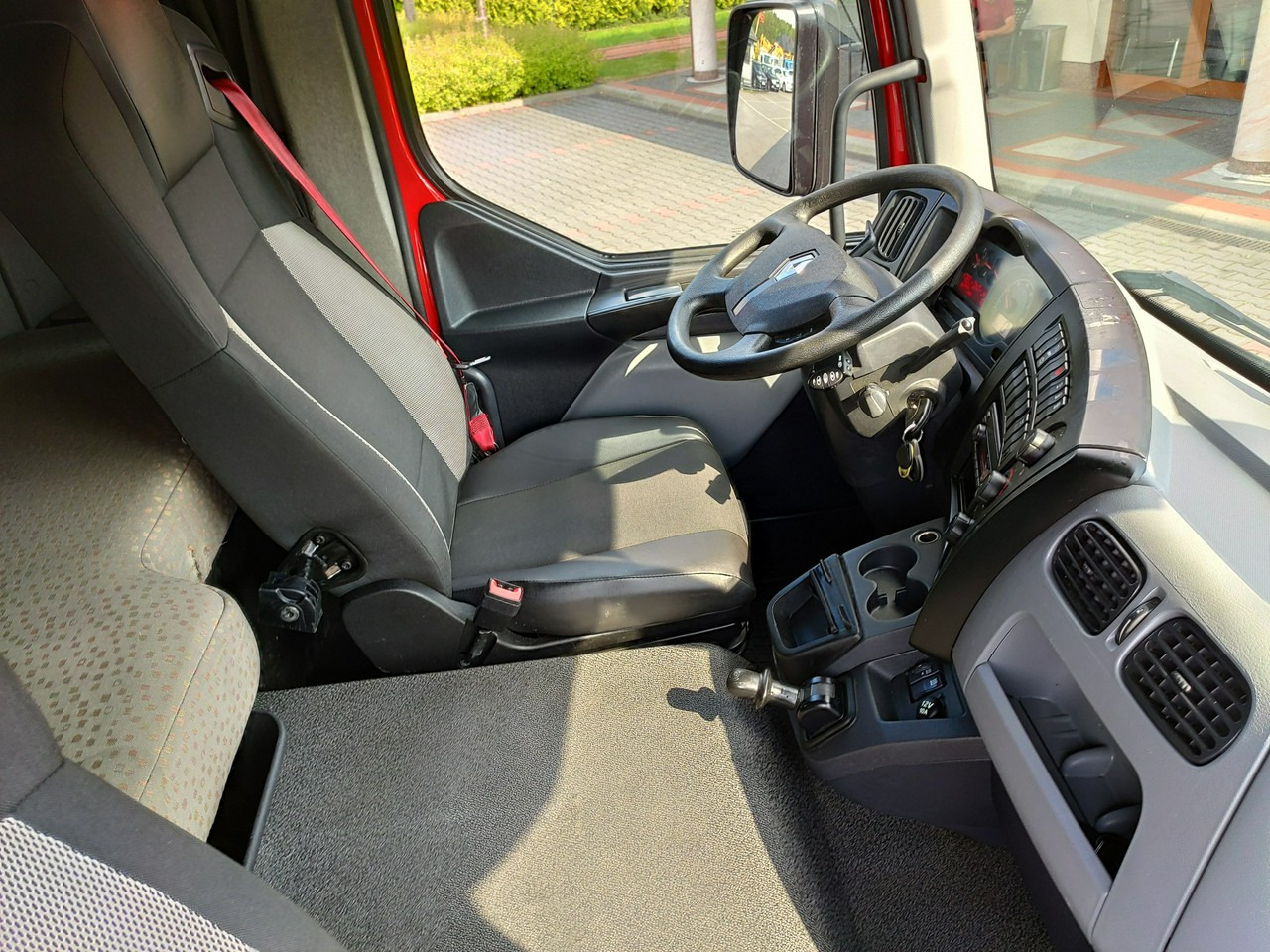 Μίσθωση Renault D12.240 E6 Firana Tył Drzwi Dach Zsuwany Długa 830cm Renault D12.240 E6 Firana Tył Drzwi Dach Zsuwany Długa 830cm: φωτογραφία 34 Μίσθωση Renault D12.240 E6 Firana Tył Drzwi Dach Zsuwany Długa 830cm Renault D12.240 E6 Firana Tył Drzwi Dach Zsuwany Długa 830cm: φωτογραφία 34